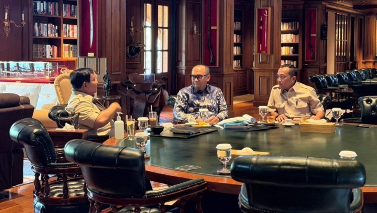 Pertemuan dengan PPATK, Presiden Prabowo Fokus Evaluasi Transaksi Keuan