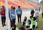 Kapolda Aceh meninjau pengecekan pelaksanaan Uji kesamaptaan jasmani Calon Tamtama Polri TA 2026.