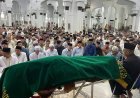Ribuan Warga Salat Jenazah Abu Doto di Masjid Raya Baiturrahman