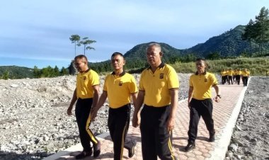 Usai Apel Pagi, Personel Polres Bener Meriah Jaga Kebugaran dengan Olahraga Bersama di Track Joging Meutuah