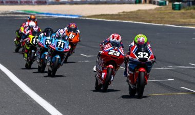Ramadhipa Ukir Sejarah di Estoril, Raih Kemenangan Perdana Moto3 Junior World Championship 2026