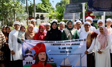 Pawai 1 Muharram, Kak Na Selfie dengan Unta SD Islam Al-Azhar Kairo