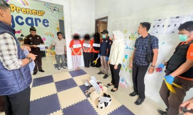Rekonstruksi Aniaya Batita di Baby Preneur Daycare Lamgugob, Tersangka Peragakan 62 Adegan
