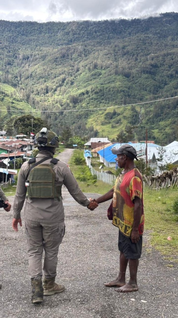 Patroli Dialogis Ops Damai Cartenz 2026 Perkuat Stabilitas Keamanan di Distrik Sinak