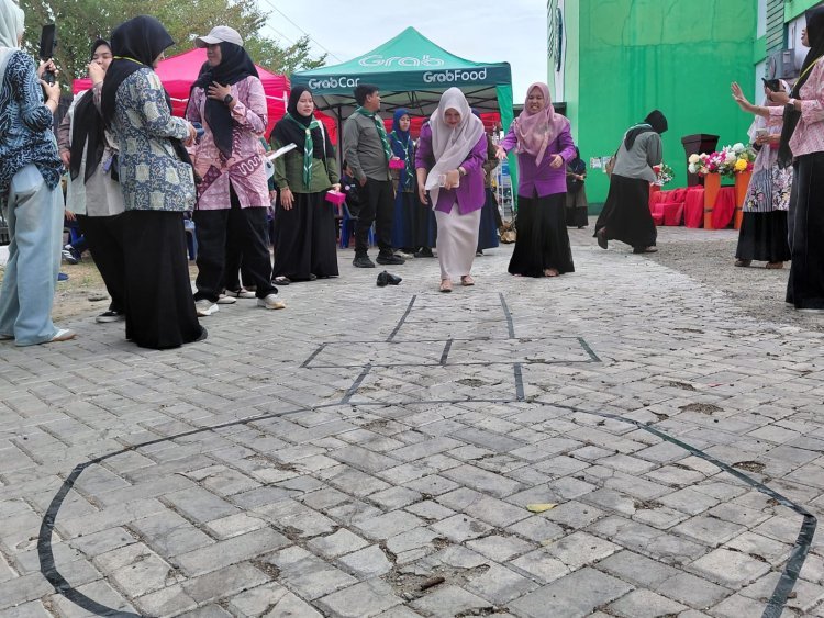 Festival Permainan Tradisional Unmuha Hadirkan Semangat Kebersamaan dan Keceriaan Pelajar
