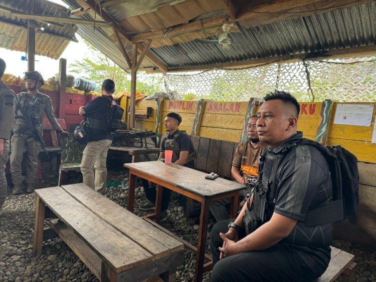 Tim Kesehatan Operasi Damai Cartenz 2026 Lakukan Pemeriksaan Kesehatan Personel di Pos-Pos Yahukimo