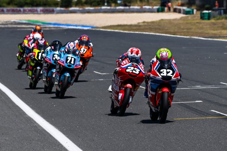 Ramadhipa Ukir Sejarah di Estoril, Raih Kemenangan Perdana Moto3 Junior World Championship 2026