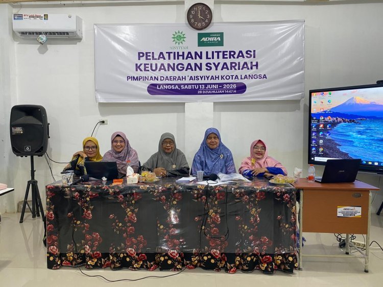 PWA Aceh Gandeng Adira Syariah Perkuat Literasi Keuangan Perempuan Aisyiyah di Langsa