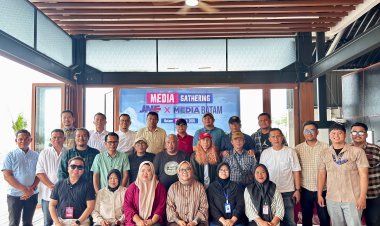 Pererat Kemitraan, JNE Batam Apresiasi Insan Media dalam Media Gathering 2026