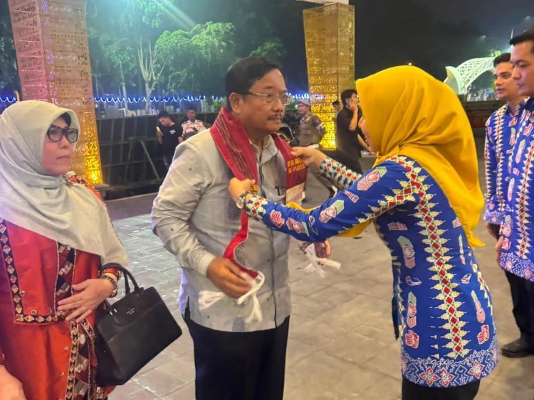 Bupati dan Ketua TP-PKK Aceh Singkil Hadiri Gala Dinner HUT APKASI Ke-26 di Deli Serdang