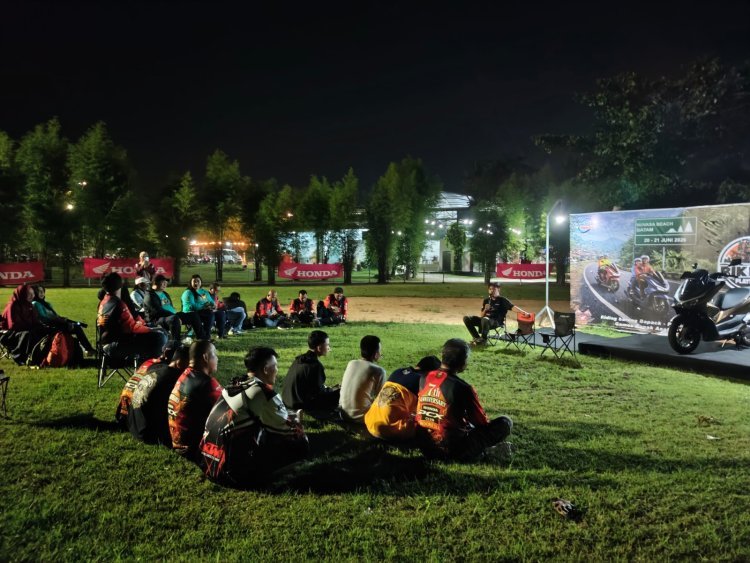 Touring, Camping, dan Kebersamaan Warnai PCX Bikers Playland HPCI Batam