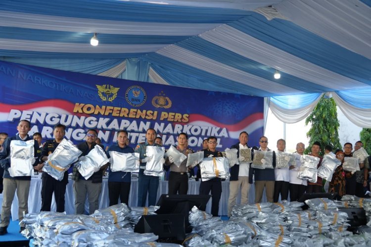 Terbongkar! BNN Sita 3,37 Ton Cannabis Buds, Berpotensi Diolah Jadi 2,27 Juta Vape THC