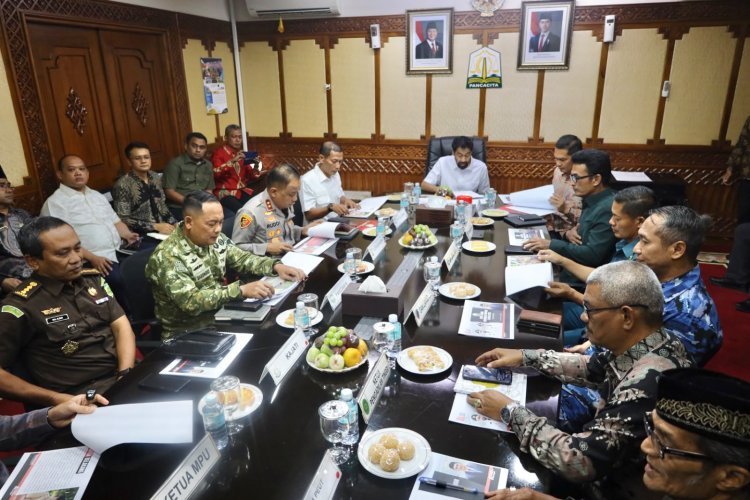 Kapolda Aceh Hadiri Rapat Forkopimda, Perkuat Sinergi Jaga Stabilitas Keamanan Daerah