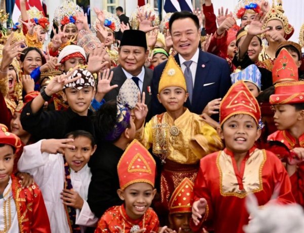 Presiden Prabowo Jamu PM Thailand dalam Santap Malam Resmi Bernuansa Budaya Nusantara